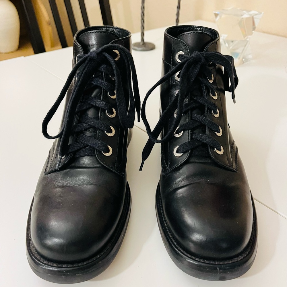 💯Authentic RARE Runway Featured Chanel Boots